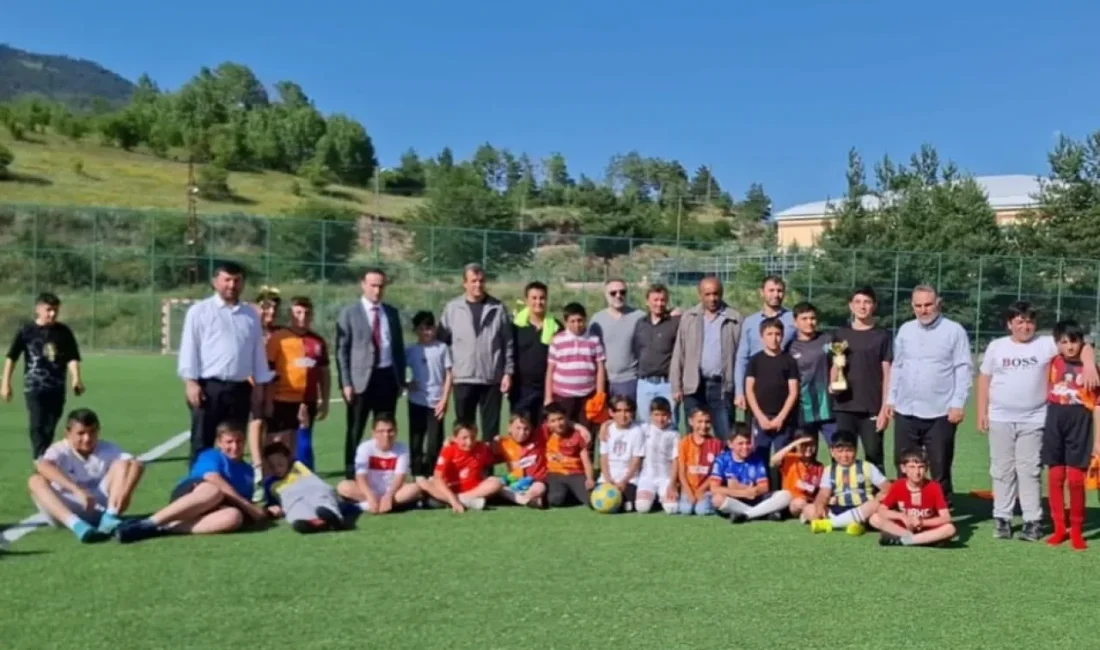 15 Temmuz Anısına Minikler Futbol Turnuvası Sona Erdi Ardahan’da Geleneksel