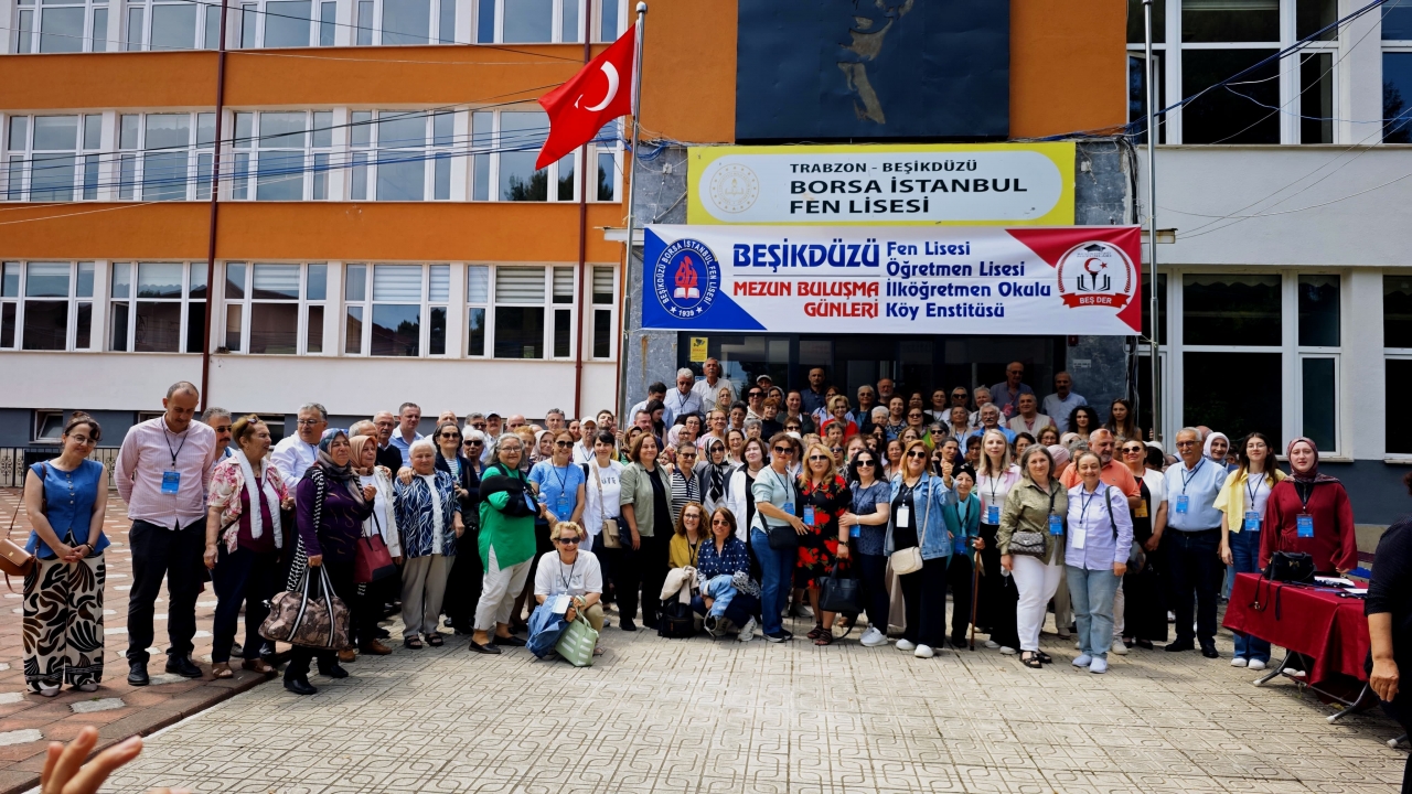 1751789079 Trabzonda Geleneksel Mezunlar Bulusmasinda MEB Yonetmeligi Konusuldu