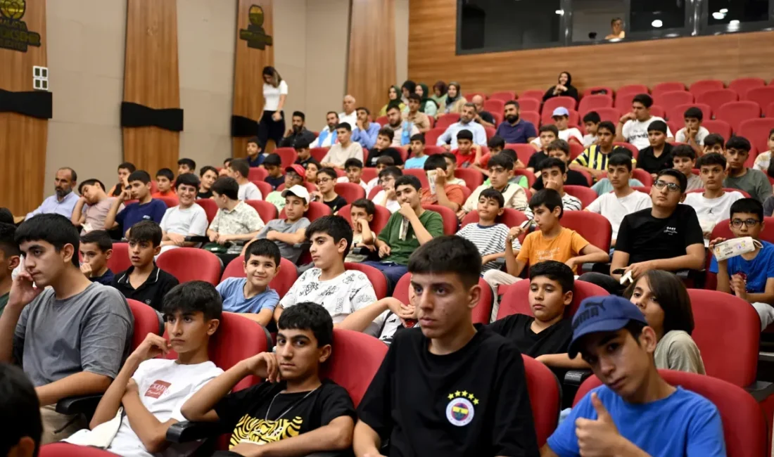 Malatya’da Öğrencilere "Cennetin Çocukları" Filmi Gösterildi Malatya Büyükşehir Belediyesi’nden Önemli