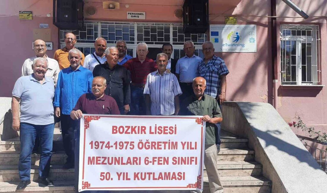 Bozkır Lisesi Mezunları 50 Yıl Sonra Buluştu Yarım Asır Aradan