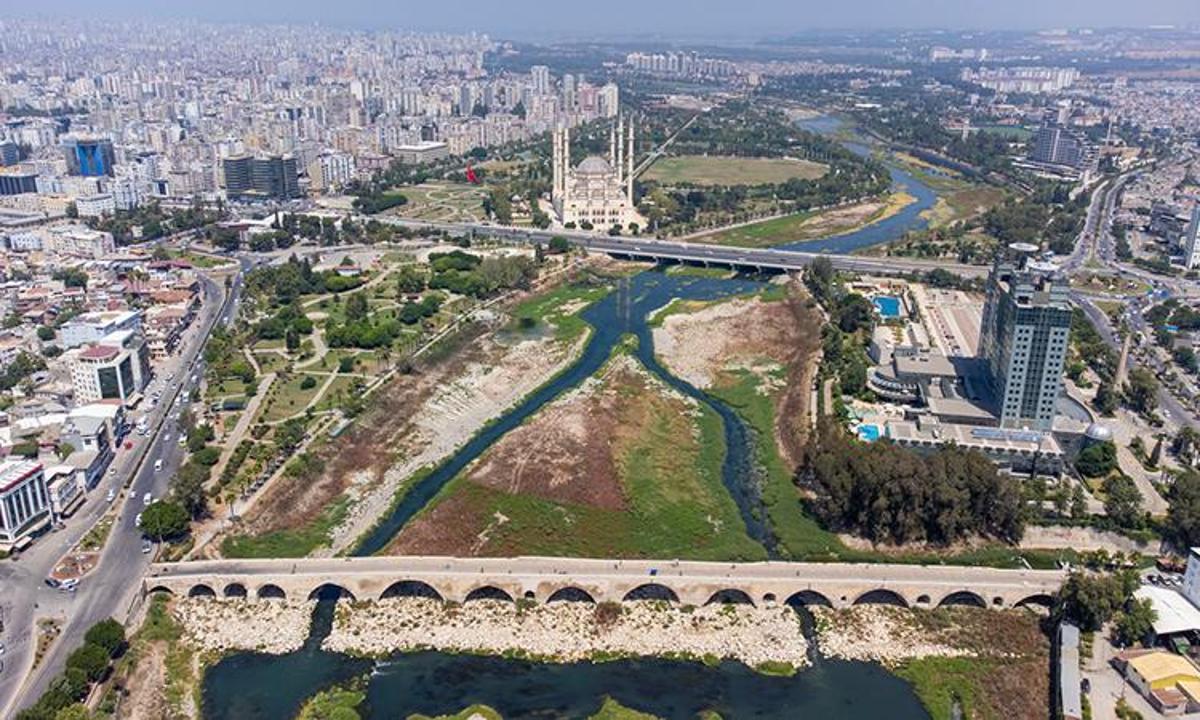 Adanada Flas Gelisme Meteoroloji Sicaklik Ve Yagis Uyarisi Verdi