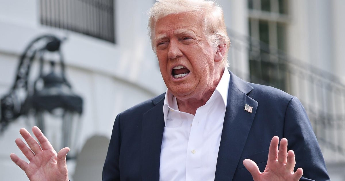 Trump’ın Deportasyon Programına Amerikanların Bakışı: CBS News Anketi Giriş Son