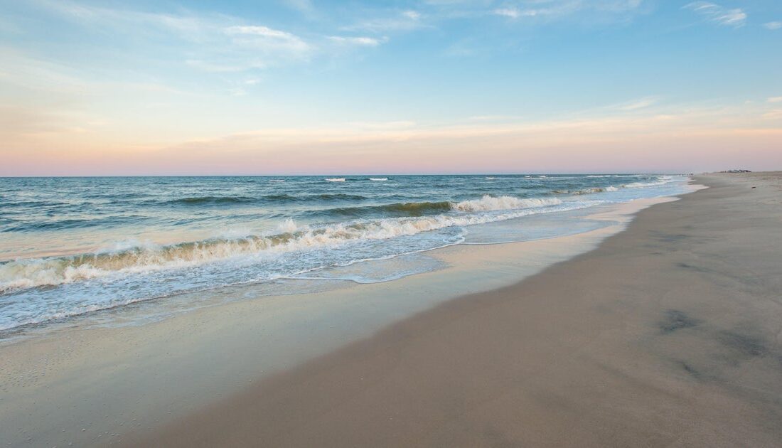 Assateague Island’da Yüzücü Hayatını Kaybetti: Güvenlik Endişeleri Artıyor Yüzme Kazası