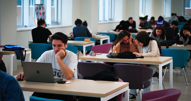 2025’te Öğrenci Dostu Şehirler Arasında Balıkesir Öne Çıkıyor Türkiye’nin Öğrenci