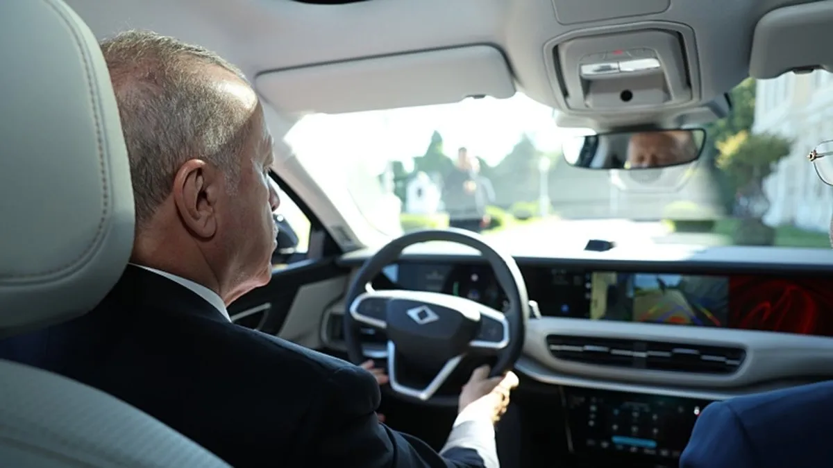 Baskan Erdogan Toggun Yeni T10F Modelini Test Etti
