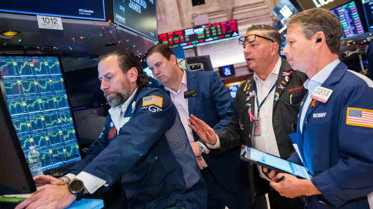 New York Borsası, Tarife Tehditlerine Rağmen Yükseldi Dow Jones ve