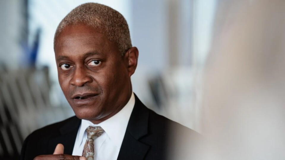 Atlanta Fed Başkanı Bostic’ten Ekonomi Politikası Üzerine Sabır Çağrısı Belirsizlik