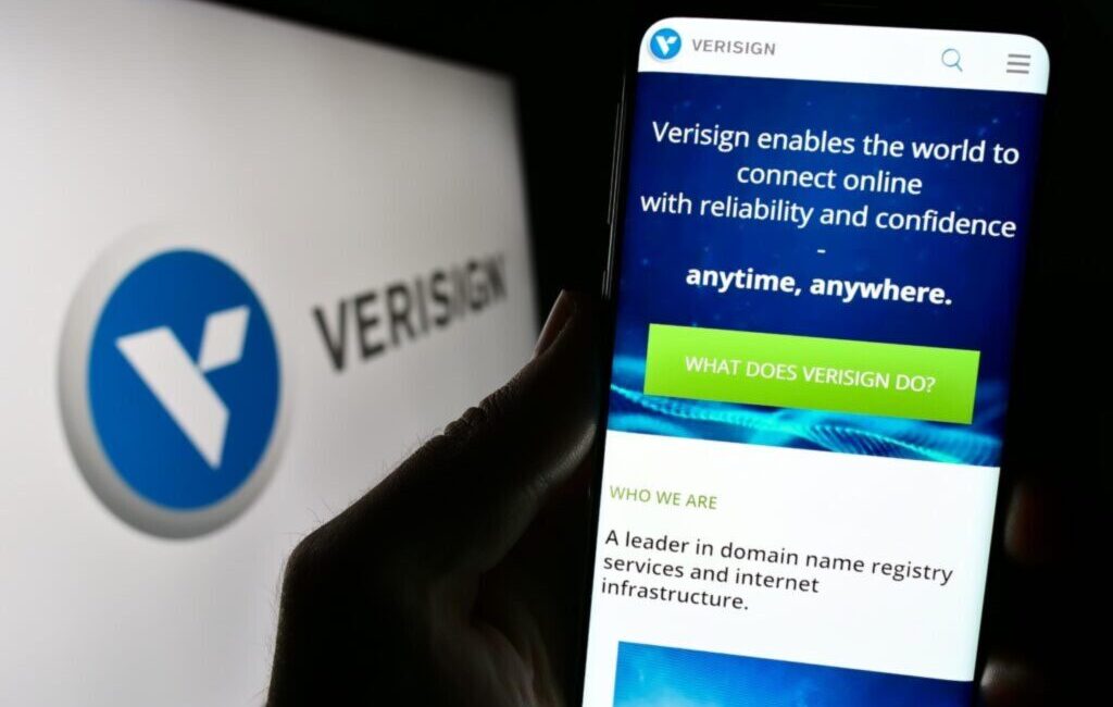 Hisselerde Düşüş: Berkshire Hathaway’in VeriSign Satışı Berkshire Hathaway, VeriSign Hisselerini