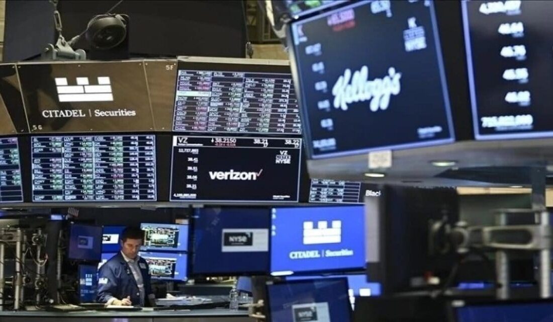 New York Borsasında Düşüş: Tarife Endişeleri ve kripto Piyatlarındaki Rekor