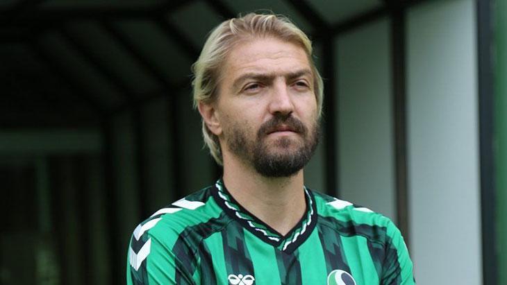 Sakaryaspor, Yeni Sezon İçin Kadrosunu Güçlendiriyor: Caner Erkin Transfer Oldu