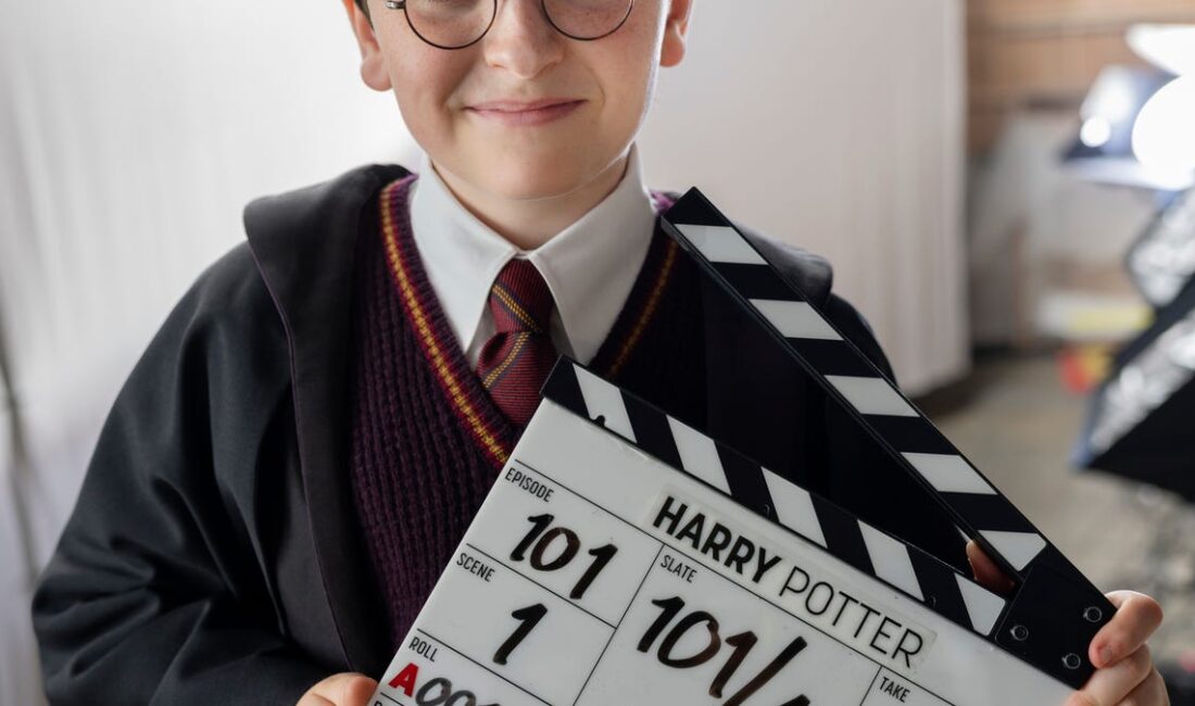 Yeni "Harry Potter" TV Dizisi: Dominic McLaughlin Harry Potter Rolünde
