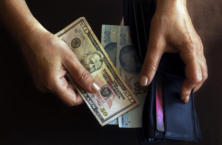 Dolar, Euro ve Sterlin Fiyatlarında Son Gelişmeler Döviz piyasalarındaki hareketlilik,