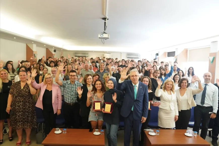 Ege Üniversitesi Eczacılık Fakültesi 2025-2026 Akademik Yılına Öğrenci Alımına Başladı