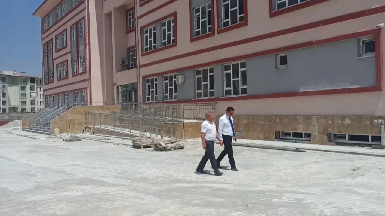 Elbistan’da Eğitim Yatırımlarına Hız Verildi: Okul İnşaatları Yerinde İncelendi Eğitim