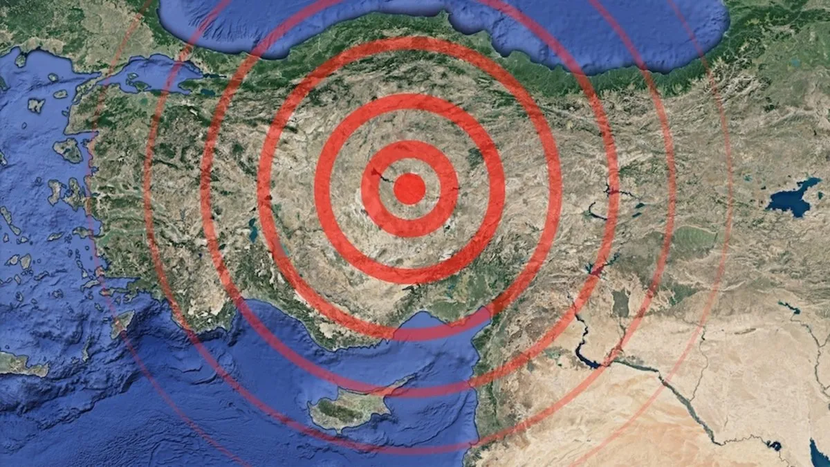Elazigda Siddetli Deprem Merkez Ussu Buyuklugu ve Hasar Bilgileri