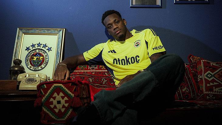 Fenerbahçe, Jhon Duran’ı Kiraladı: Transferin Ardındaki Tartışmalar Fenerbahçe, Kolombiyalı forvet