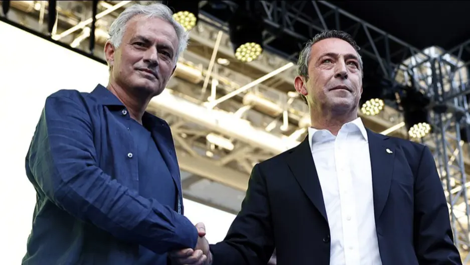 Fenerbahçe, Transfer Sezonuna Hızla Girdi: Yapay Zeka İki Yeni İsim