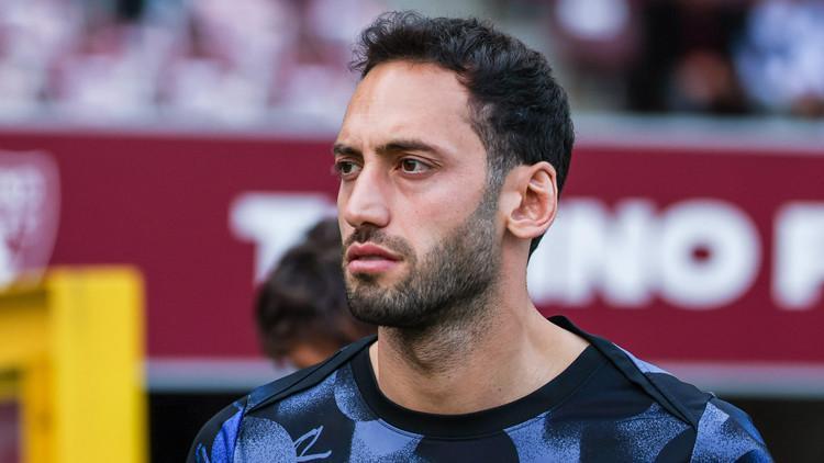 Fenerbahçe’den Hakan Çalhanoğlu İçin Flas Görüşme Hakan Çalhanoğlu’nun Transfer Durumu