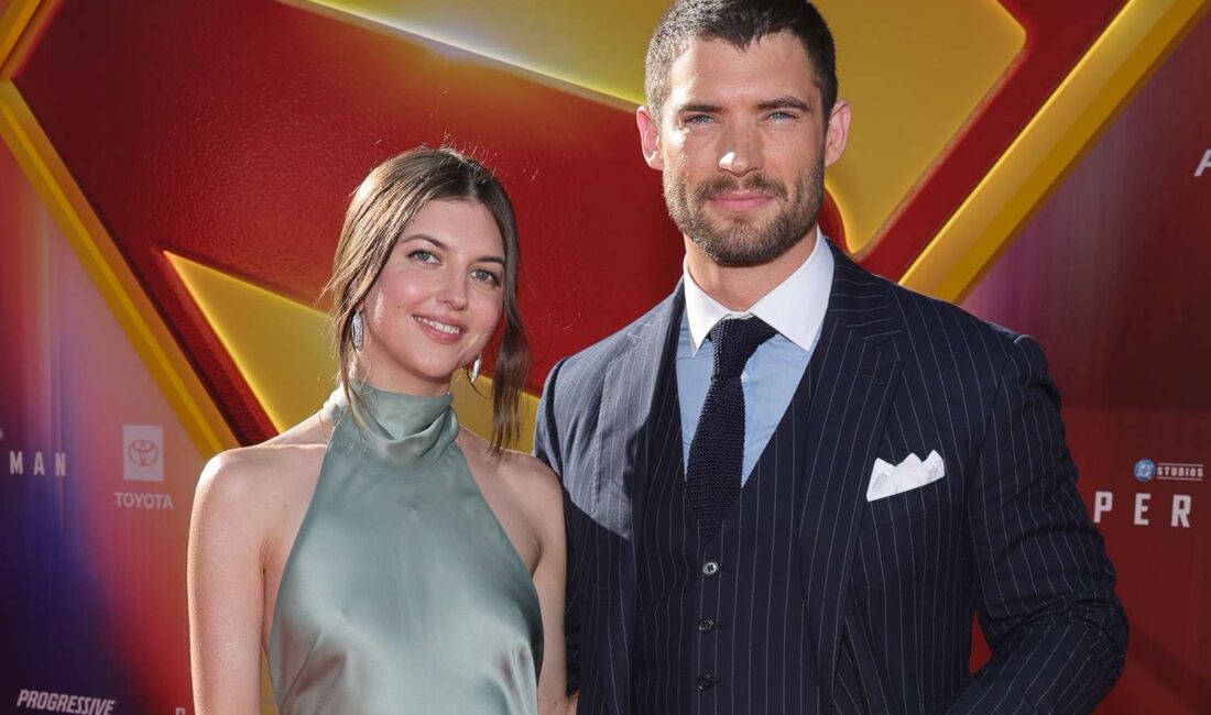 David Corenswet ve Julia Best Warner: Superman’in Yeni Lois Lane’i