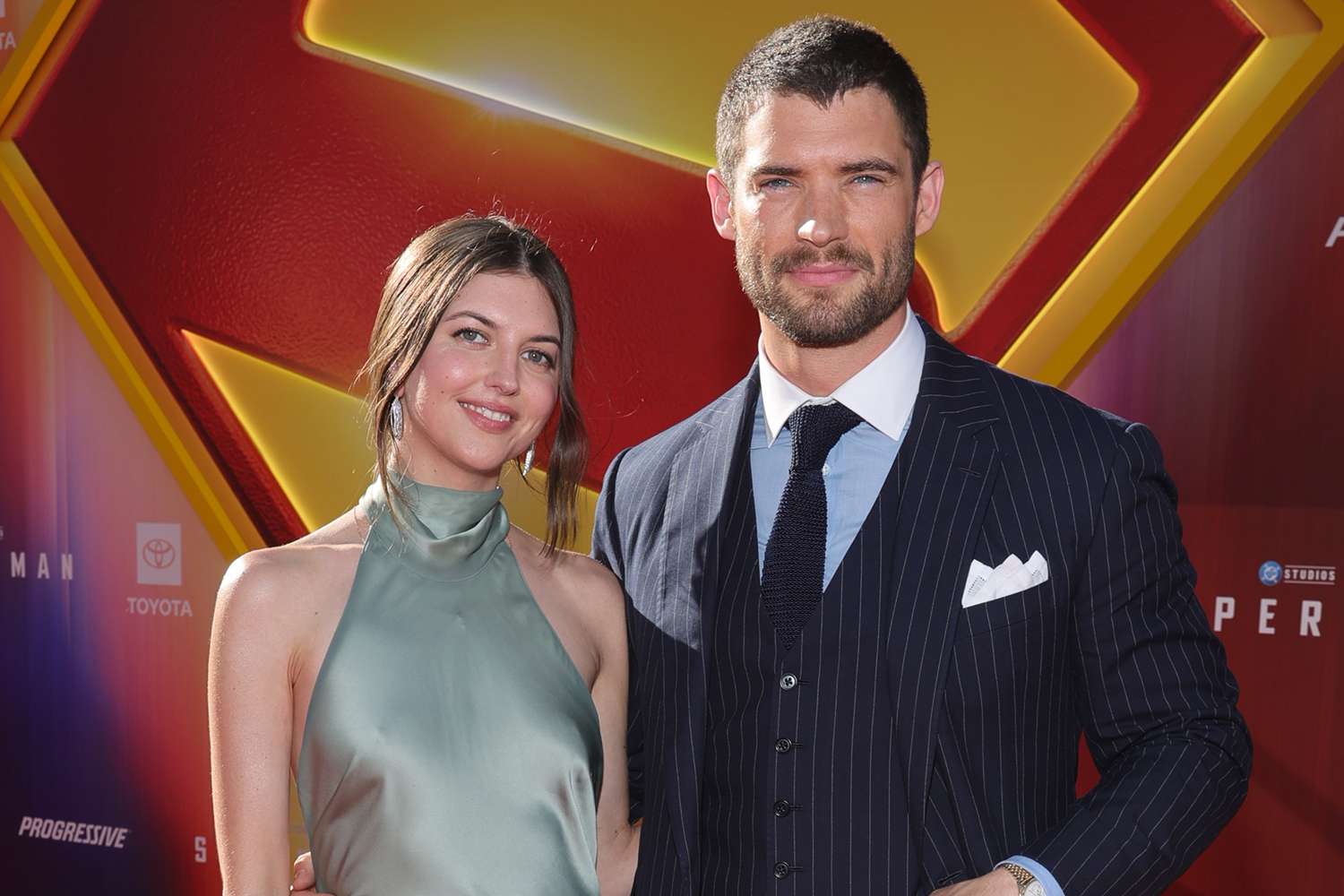 David Corenswet ve Julia Best Warner: Superman’in Yeni Lois Lane’i