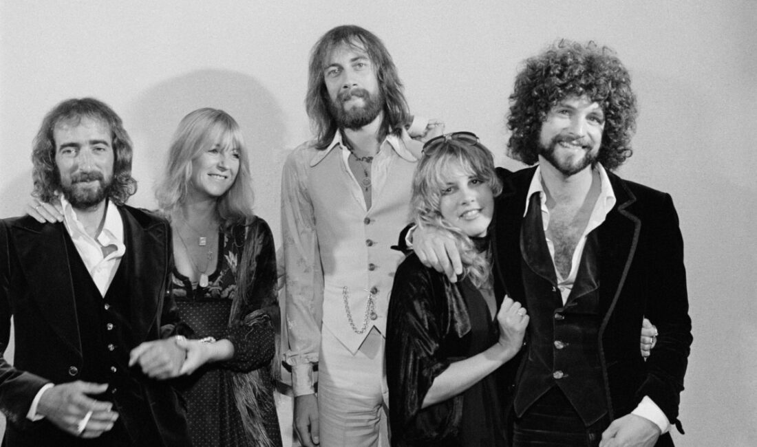 Fleetwood Mac Biopic: Hayranlar Fancast Yapıyor Stevie Nicks ve Lindsey