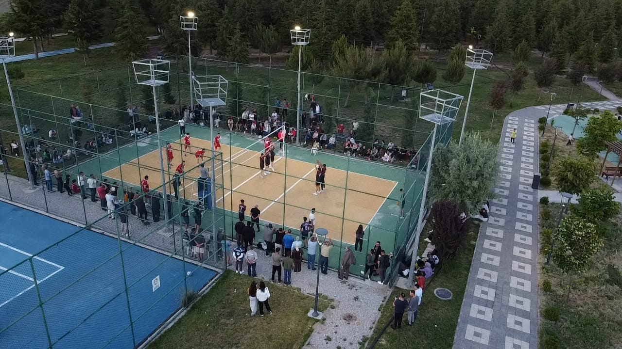 Afyonkarahisar'ın Şuhut ilçe belediyesi, 25 Ağustos Zafer Kupası etkinlikleri kapsamında,