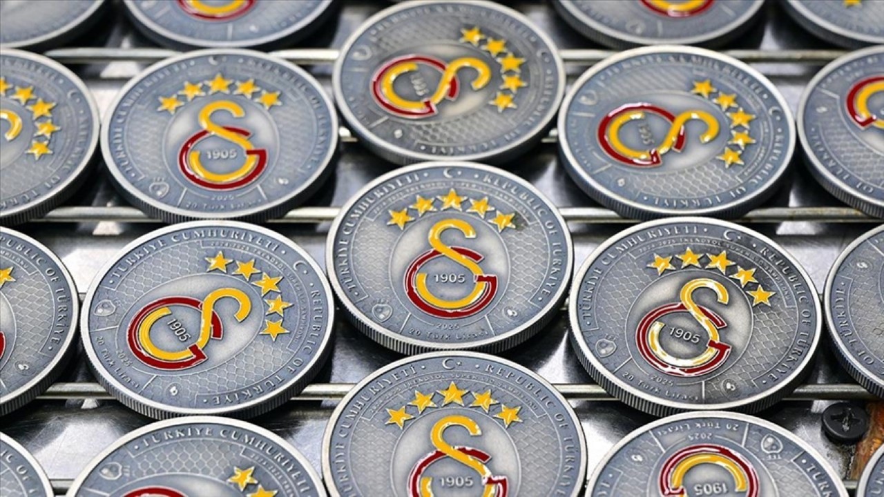 Galatasaraydan Futbolda Guc Hamlesi Sermaye 81 Milyar Lira Artti
