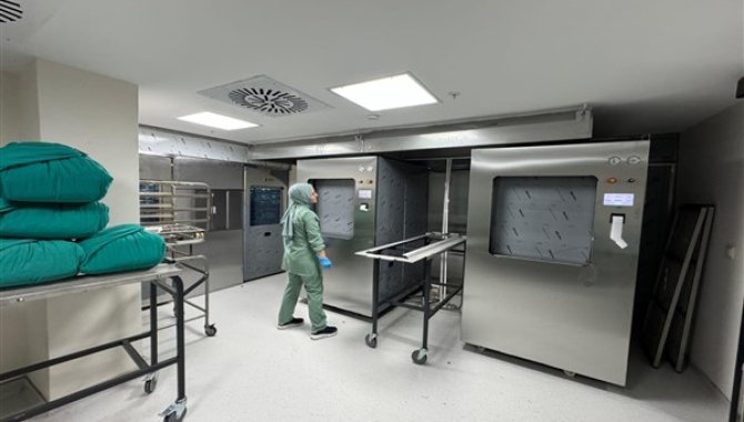 Diyarbakır Gazi Yaşargil Eğitim ve Araştırma Hastanesi’nin Sterilizasyon Birimi Yenilendi