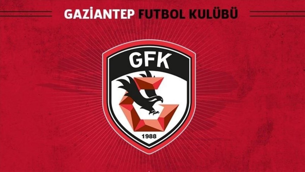 Kulüpten Önemli Ayrılıklar: 8 Futbolcuyla Yollar Ayrıldı Sözleşmeler Karşılıklı Olarak