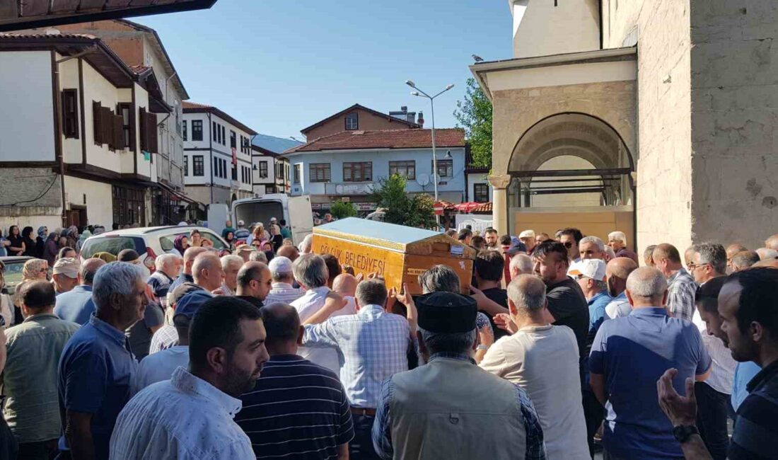 Kocaeli’nde Hayatını Kaybeden Öğretmen Erdem Ulak, Memleketinde Defnedildi Olayın Detayları