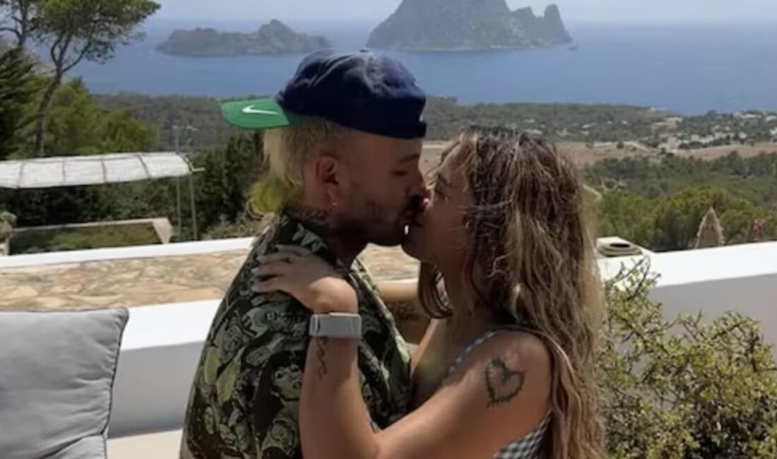 Karol G’nin Rüya Gibi Yaz Tatili: İbiza’nın Güzellikleri Karol G
