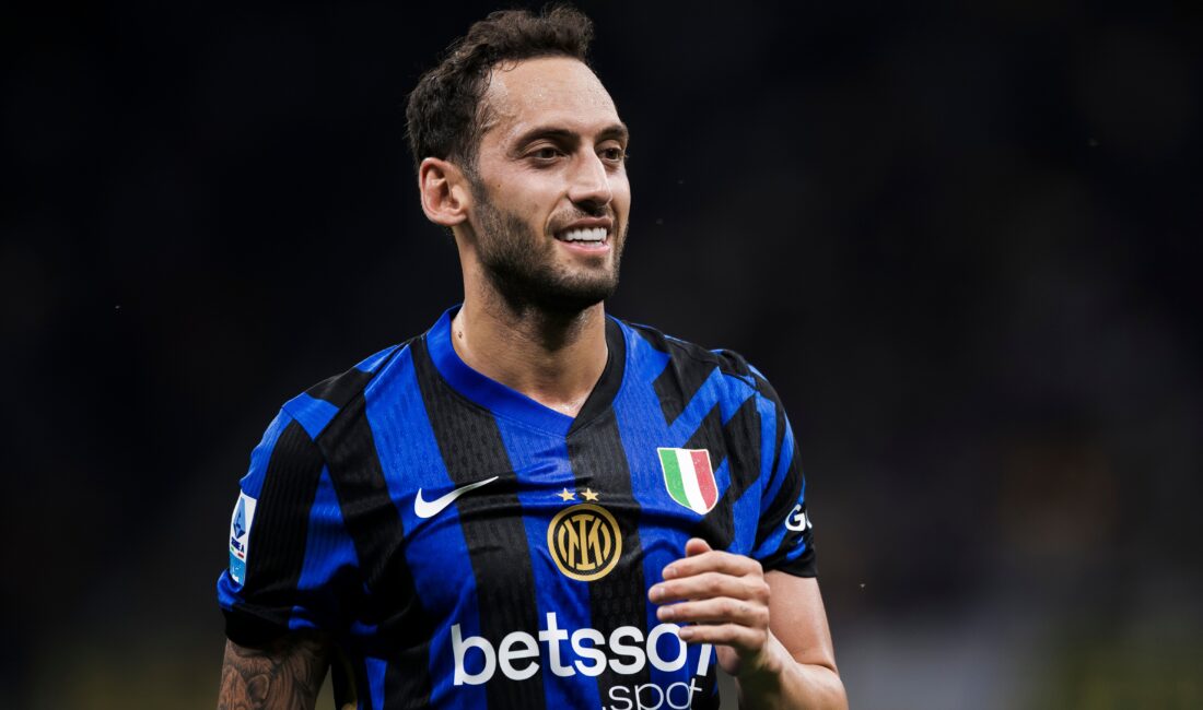Hakan Çalhanoğlu’nun Geleceği: Inter ile Devam Edecek Hakan Çalhanoğlu Transfer