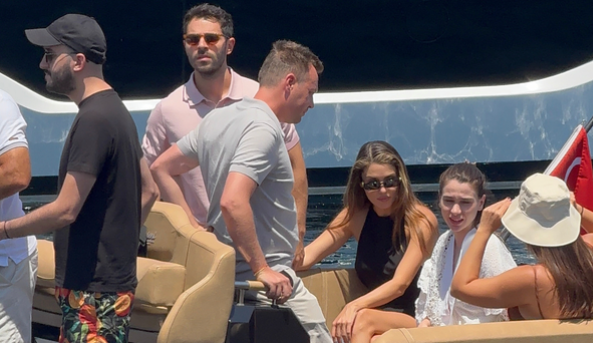 Hande Erçel ve Hakan Sabancı