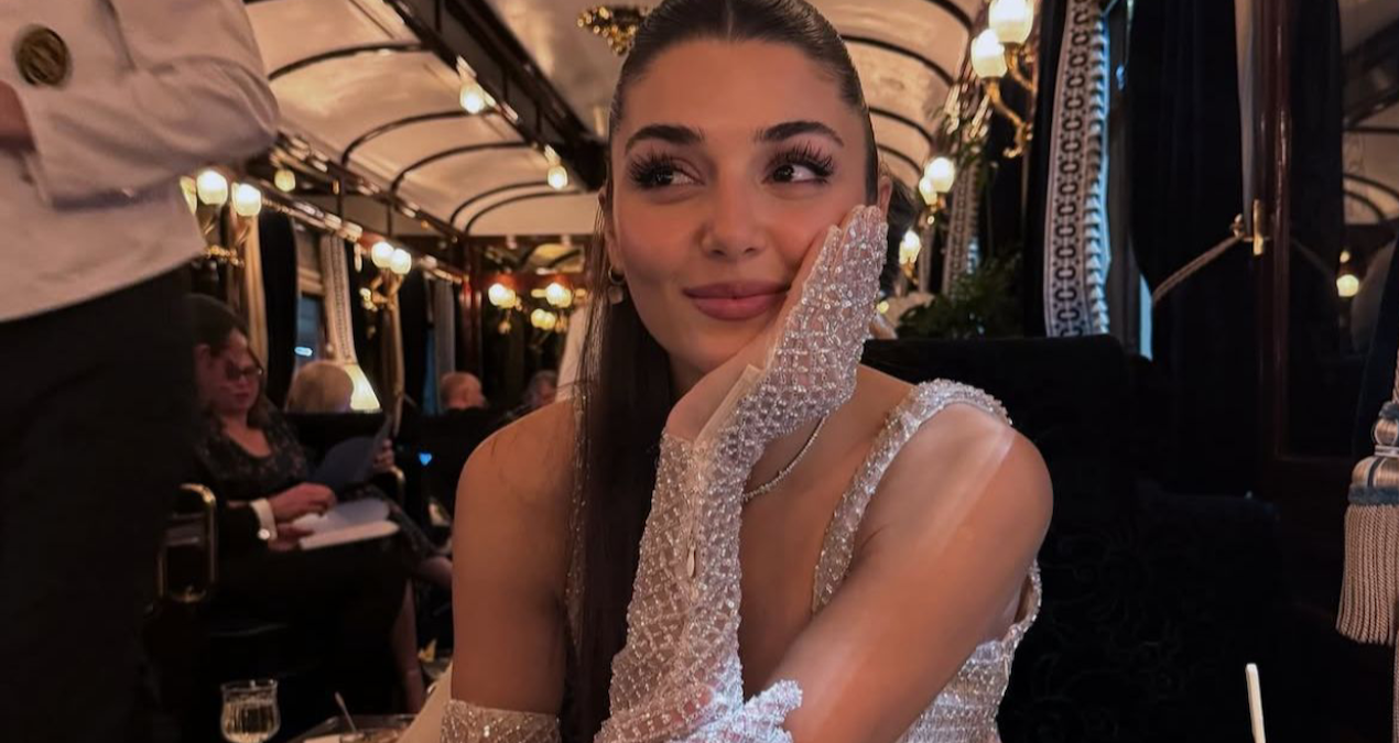 Hande Ercel ve Hakan Sabancidan Yunanistanda Romantik Kacamak