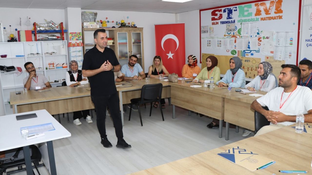 Kahtada Ogretmenler Icin Proje Yazma Semineri MEB Yonetmelikleri ve Ek
