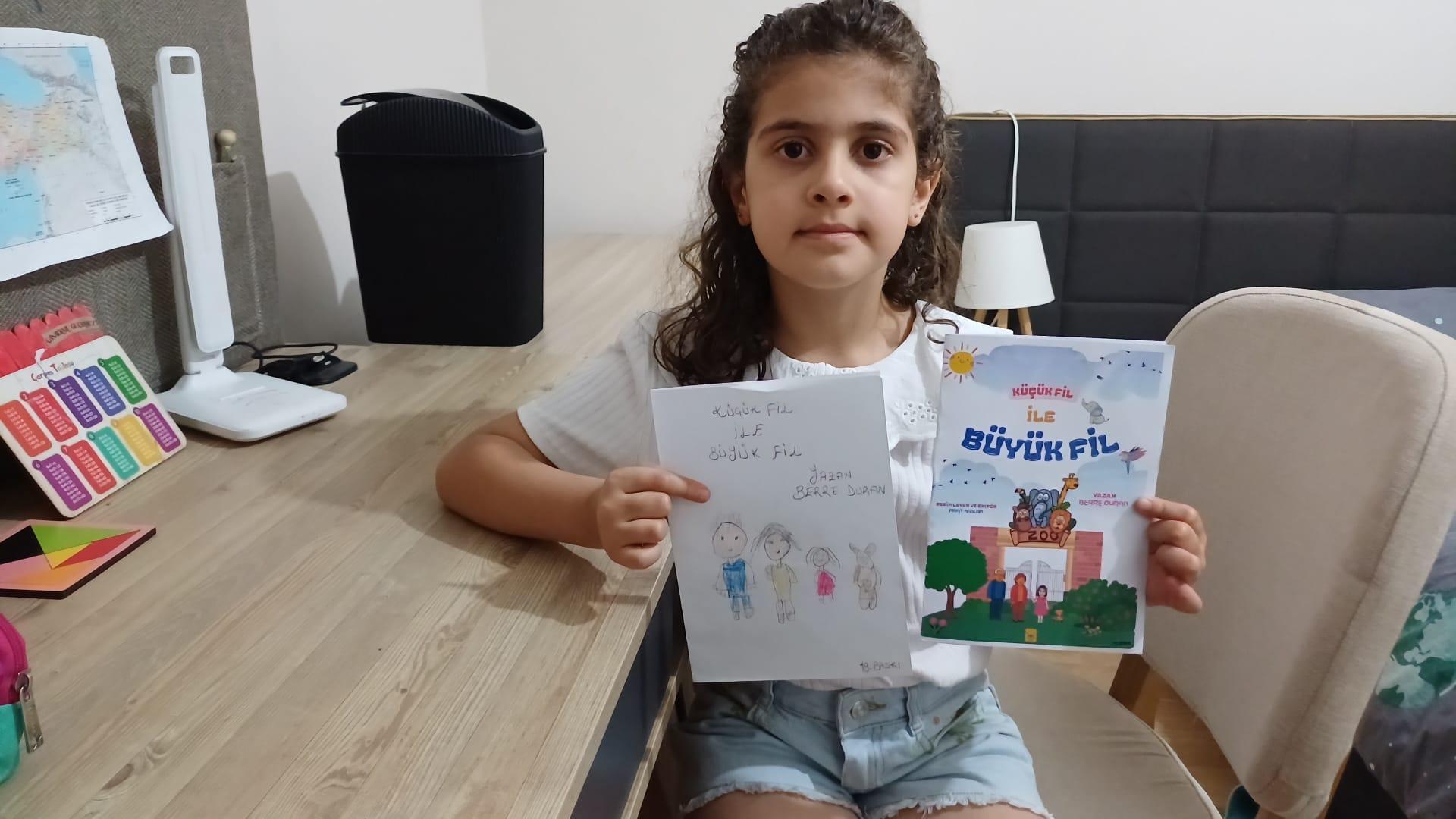 Kirsehirde Kucuk Sanatcilardan Okul Temali Resimlerle Kitap