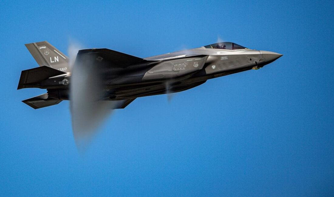 F-35 Programındaki Bütçe Kesintileri ve Türkiye’nin İnsansız Savaş Uçağı Gelişmeleri
