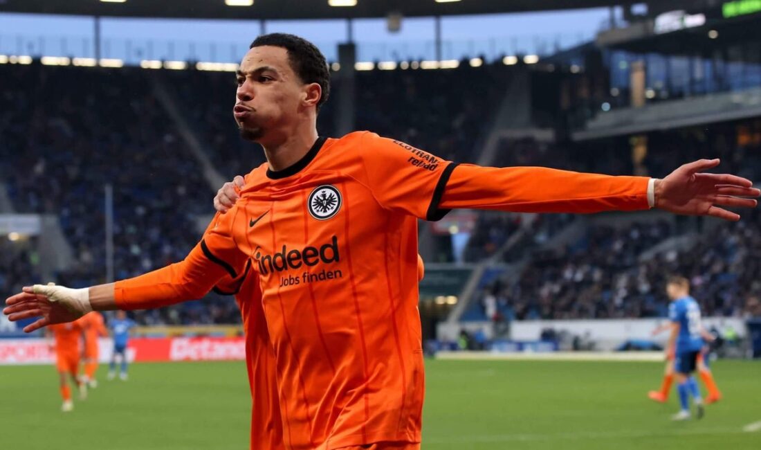 Liverpool ve Eintracht Frankfurt, Hugo Ekitike Transferi İçin Anlaşmaya Yakın