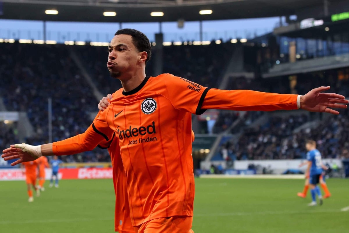 Liverpool Ve Frankfurttan Hugo Ekitike Icin Anlasma Yaklasiyor