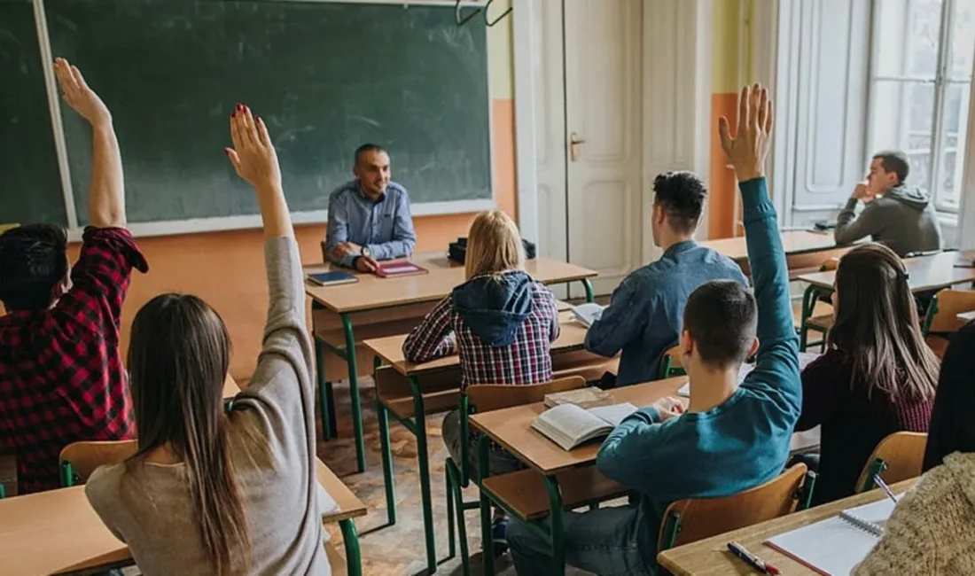 2025 Yaz Tatili İçin MEB Mazerete Bağlı Yer Değiştirme Kılavuzu