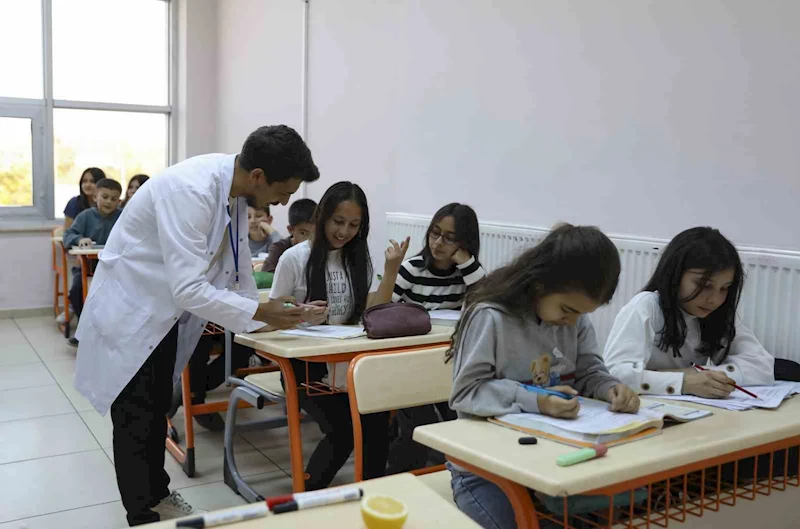 Mersin Büyükşehir Belediyesi, LGS Başarılarını Bir Kez Daha Artırdı Eğitimde