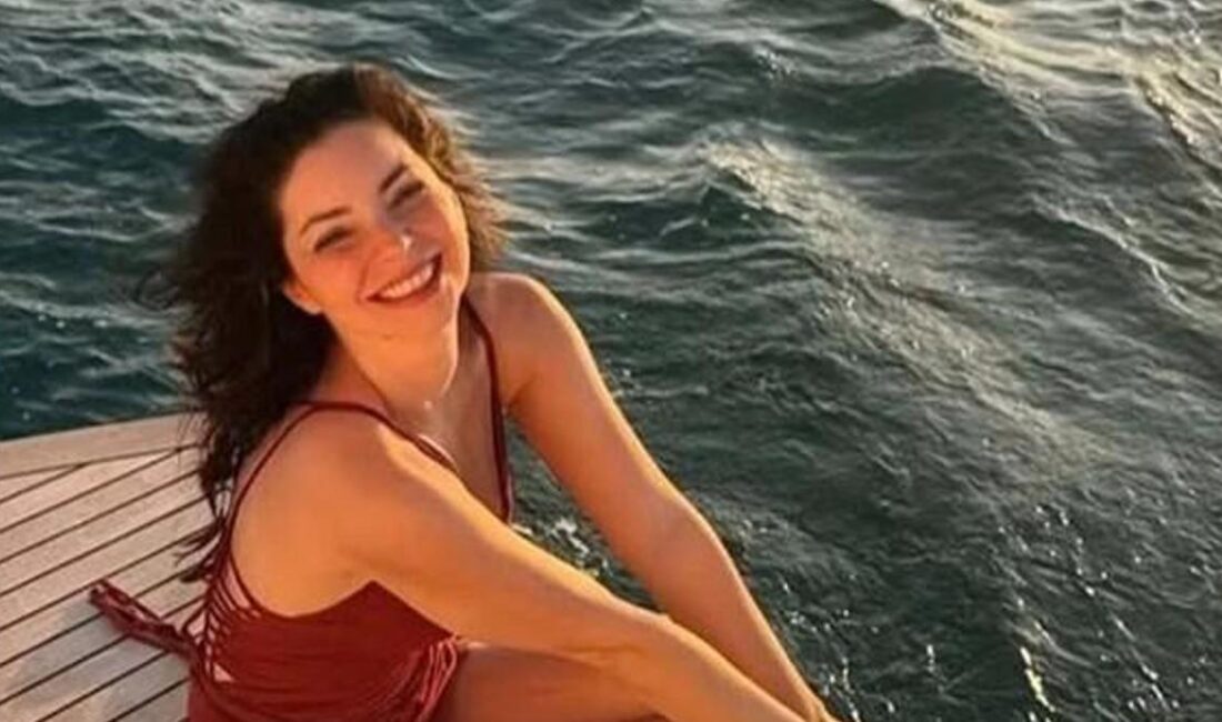 Gündem: Merve Boluğur Yaz Tatilinin Tadını Çıkarıyor Flaş Gelişme: Merve
