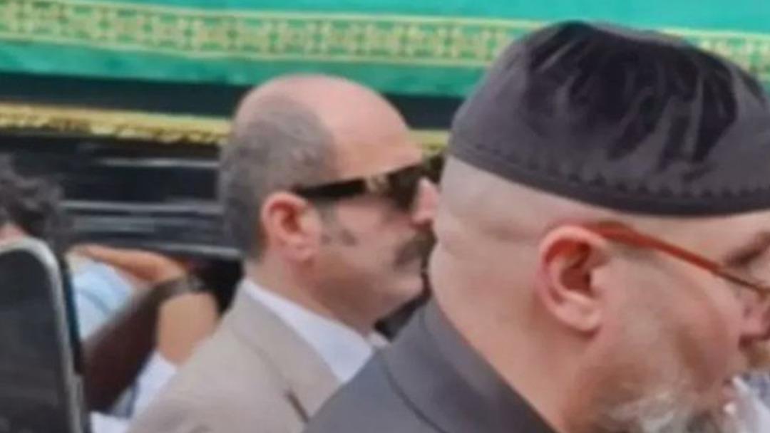 Muhammed Yakut'un cenazesinde gündem olan kare!
