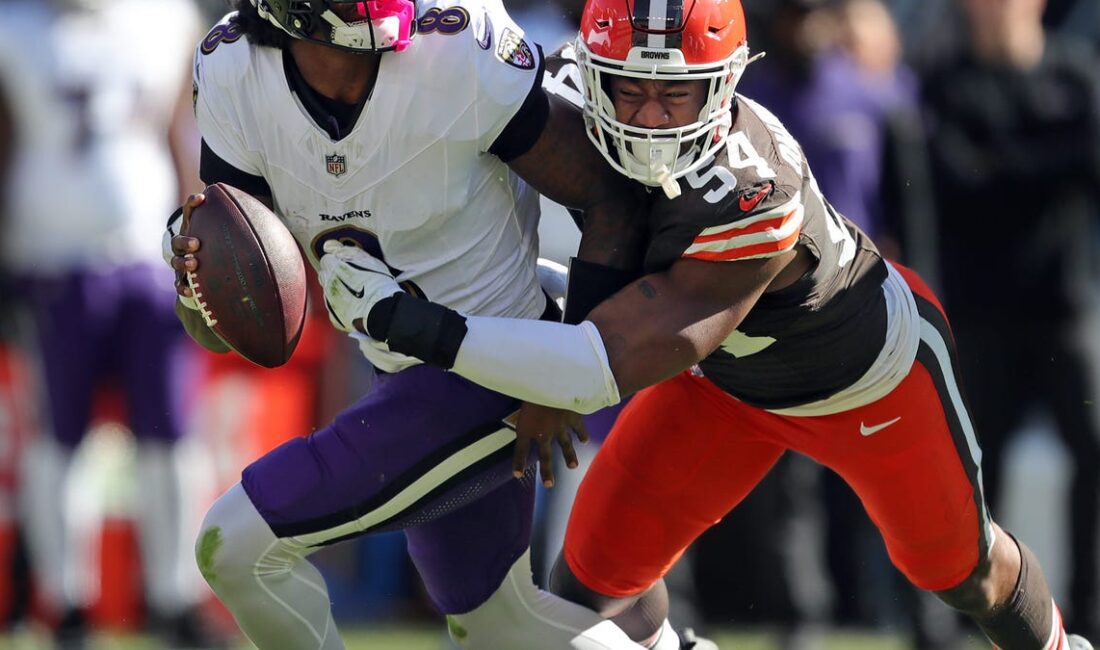Philadelphia Eagles, Veteran Pass Rusher Ogbo Okoronkwo ile Anlaşma Sağladı