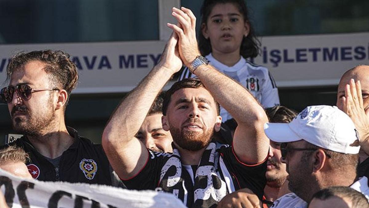 Orkun Kokcu Formayi Giydi Baskan Adali Ile Istanbula Geldi