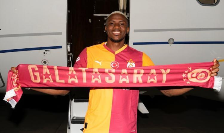 Galatasaray Victor Osimhen’i Kadrosuna Kattı Transfer Süreci ve Oyuncunun Önemi