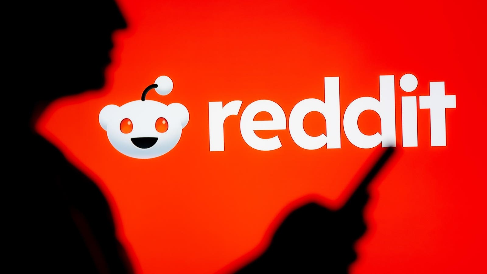 Reddit Kullanıcıları Büyük Bir Kesinti Yaşıyor: 100,000’den Fazla Şikayet Kesinti