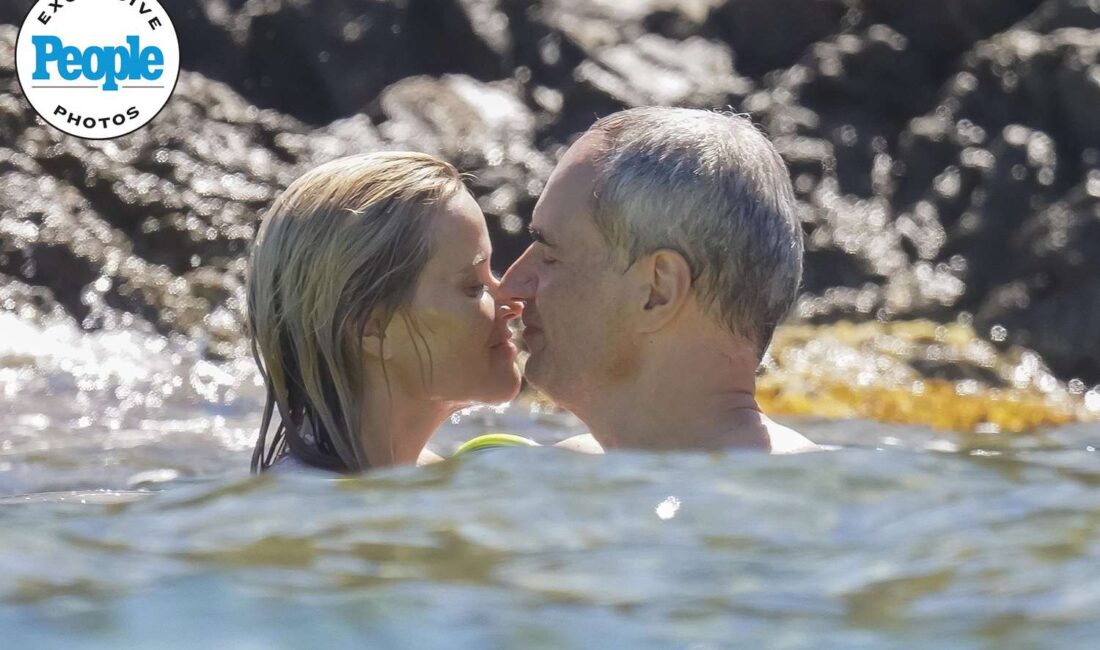 Reese Witherspoon ve Oliver Haarmann: Romantik Anlar Saint-Tropez’de Yat Tatilinde