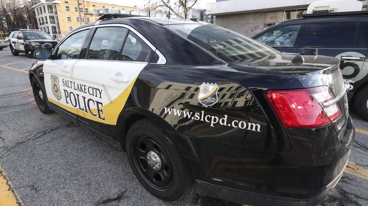 Salt Lakete 5 Polis Memurunun Sertifikalari Askiya Alindi
