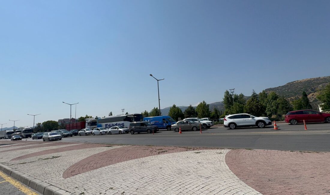 YKS 2025 İngilizce Birincisi: Afyonlu Öğrenci Mehmet Sarak’ın Başarısı YKS